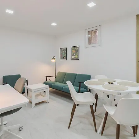 Casa Adelina Abranches Ii アパート *